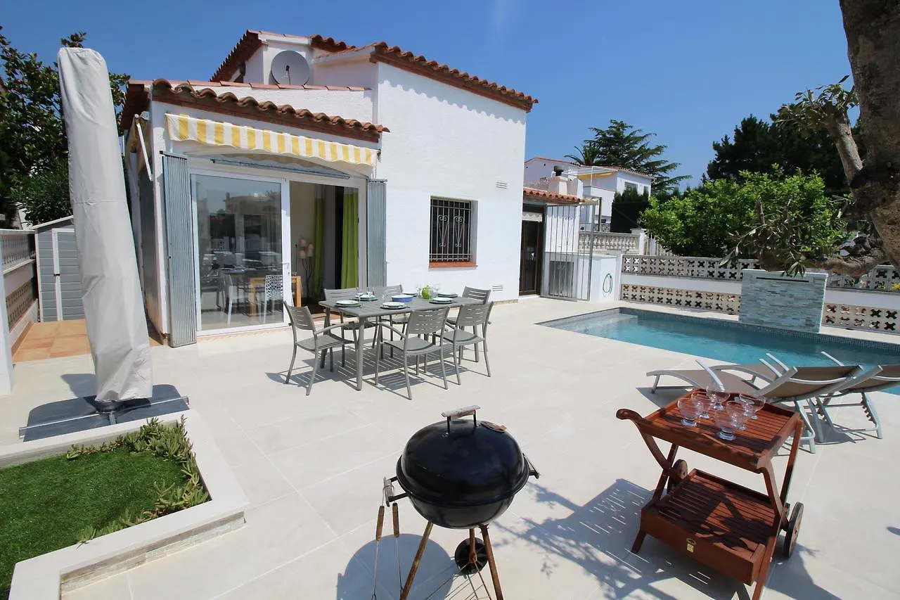 Apart-Rent Casa Con Piscina Flamicell 0042 Empuriabrava Spain