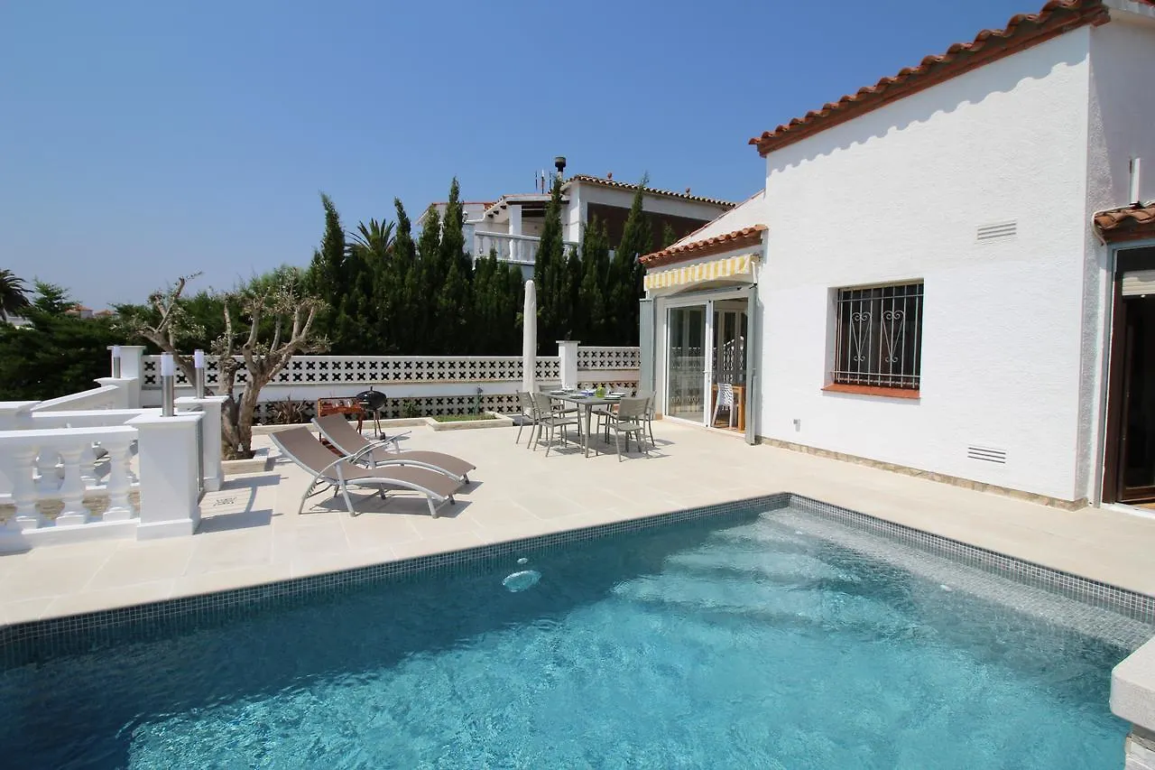 Apart-Rent Casa Con Piscina Flamicell 0042 Empuriabrava Spain