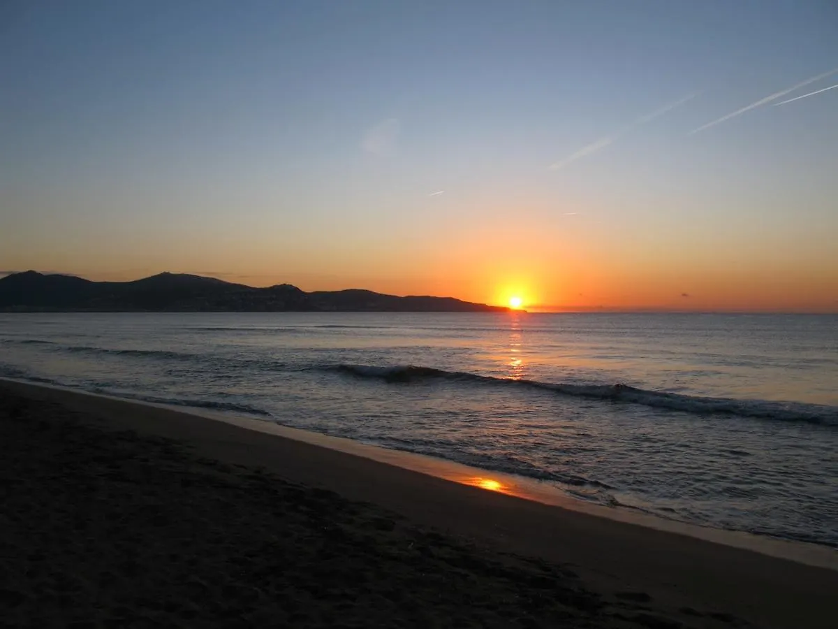 Apart-Rent Casa Con Piscina Flamicell 0042 Empuriabrava Spain