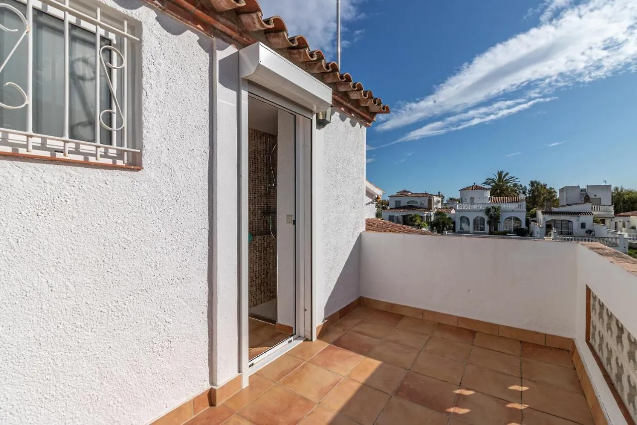 Holiday home Apart-Rent Casa Con Piscina Flamicell 0042 Empuriabrava